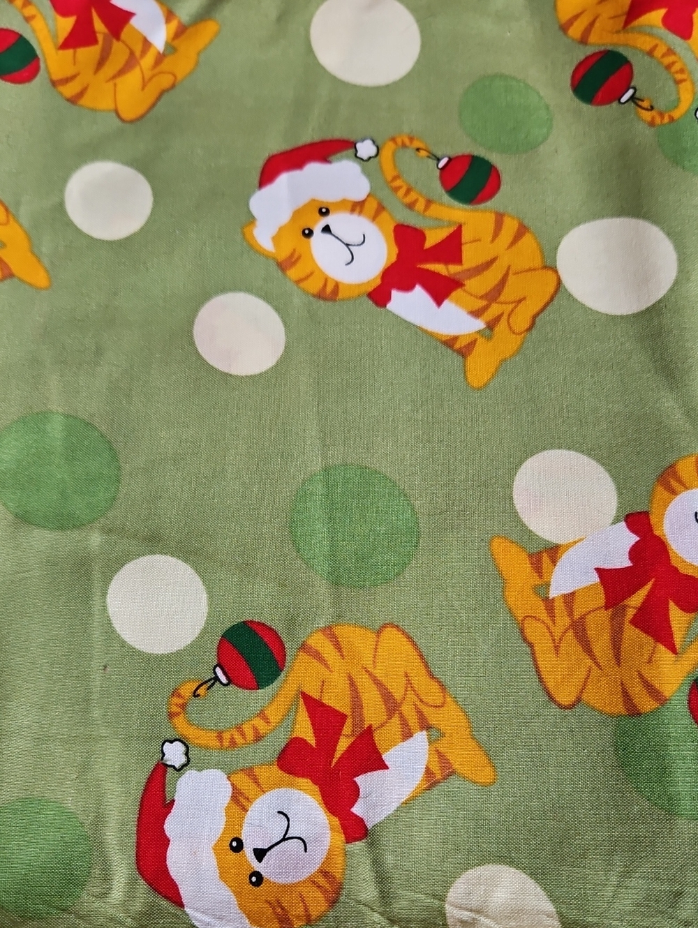 Vintage Festive Santa Kitty Print Holiday Fabric - Green 2 Yards